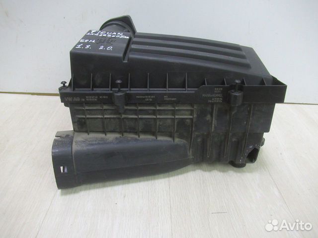 Корпус воздушного фильтра Volkswagen Tiguan 1 (07 Корпус воздушного фильтра Volkswagen Tiguan 1 (07