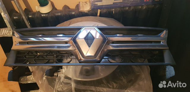 Решетка радиатора + основ Renault Duster оригинал Решетка радиатора + основ Renault Duster оригинал