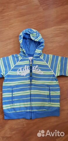 Кофта Адидас на молнии с капюшоном Кофта Адидас на молнии с капюшоном