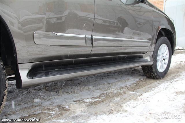 Пороги Toyota Land Cruiser Prado 150 серебристыe Пороги Toyota Land Cruiser Prado 150 серебристыe