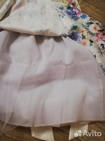 Нарядное платье на девочку