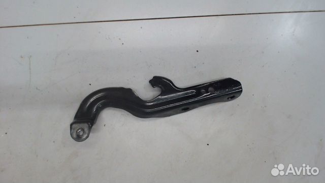Петля капота левая Jeep Grand Cherokee 2013, 2015 Петля капота левая Jeep Grand Cherokee 2013, 2015