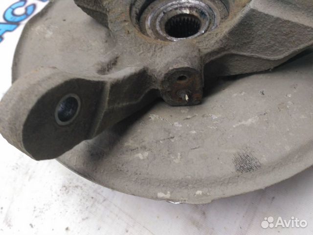 Кулак поворотный передний правый Mitsubishi Lancer