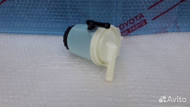 Бачок гур Toyota Land Cruiser 200 Бачок гур Toyota Land Cruiser 200