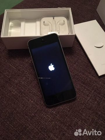Телефон iPhone 5 s