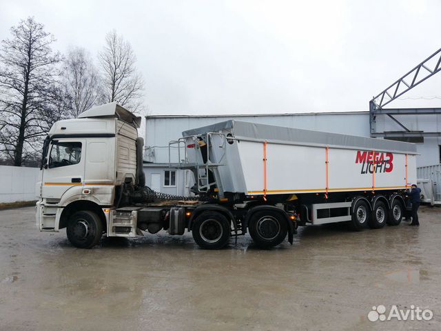 Самосвальный полуприцеп mega