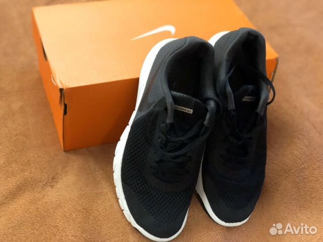 Кроссовки беговые Nike размер 35,5