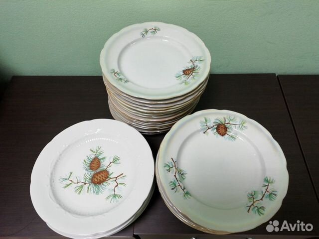 Сервиз столовый, тарелки Сервиз столовый, тарелки