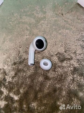 AirPods Pro Правый наушник AirPods Pro Правый наушник