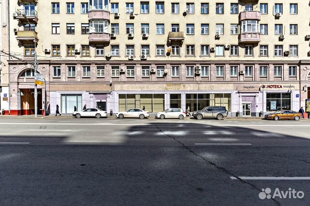 Сдам торговое помещение, 151.9 м²