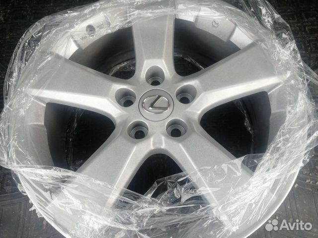 R18 5x114,3 Лексус350 Тойота диски оригинал 4штуки
