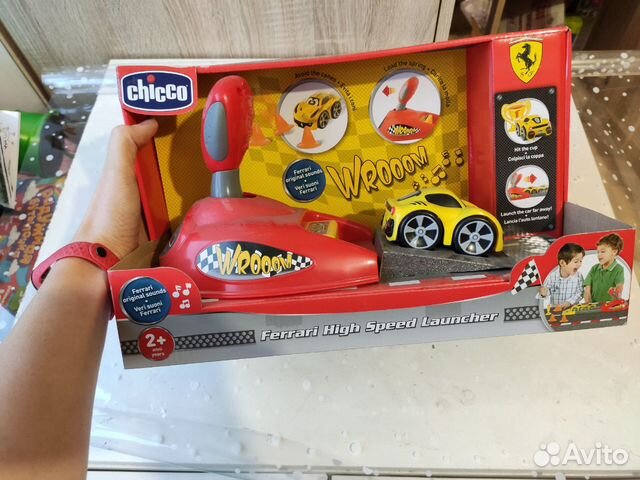 Машинка Ferrari с пусковым устройством Chicco Машинка Ferrari с пусковым устройством Chicco