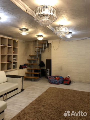 2-к квартира, 90 м², 1/3 эт.