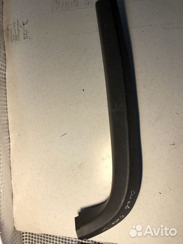 Накладка крышки багажника левая Секвойя 2