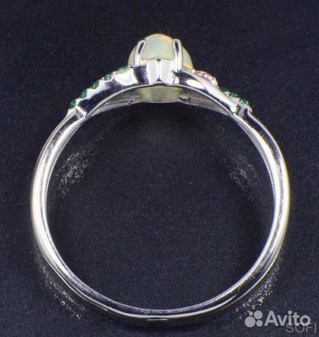 Серебряное кольцо с опалом и фианитом натуральным