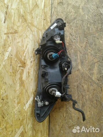 Фара передняя левая Honda Civic 4D FD 2006-2011 Фара передняя левая Honda Civic 4D FD 2006-2011