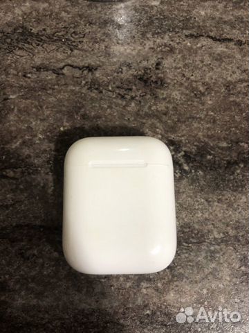 AirPods 1 поколения AirPods 1 поколения