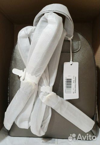 Новый рюкзак Guess оригинал Новый рюкзак Guess оригинал