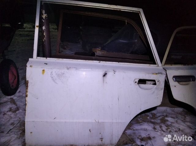 Продам задние двери на а/м ваз-2103-06,также задню Продам задние двери на а/м ваз-2103-06,также задню