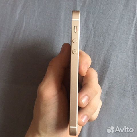 iPhone SE 32 GB iPhone SE 32 GB