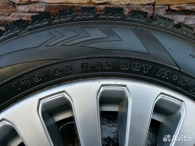 Продам оригинальные колеса KIA RIO 15