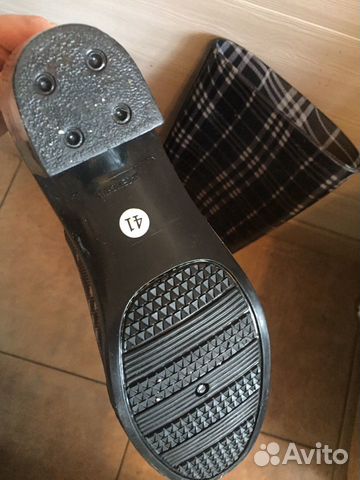 Резиновые сапоги