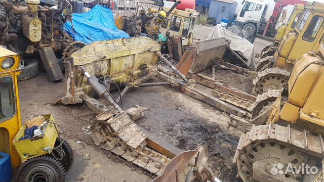 Разборка чтз запчасти бульдозера трактора т130 Разборка чтз запчасти бульдозера трактора т130