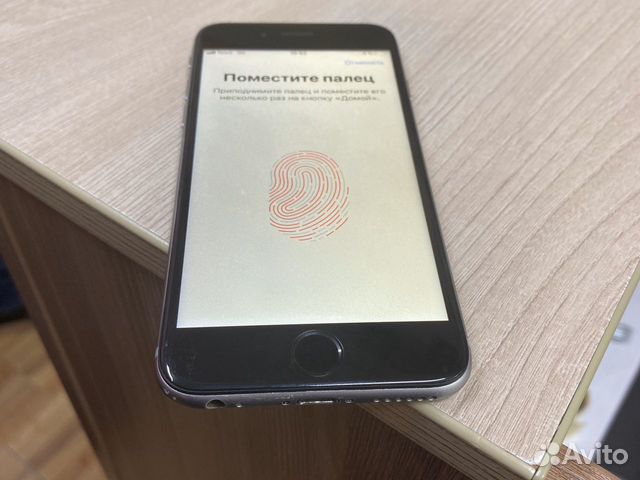 Телефон iPhone Телефон iPhone
