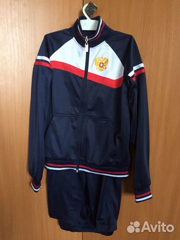 Спортивный костюм