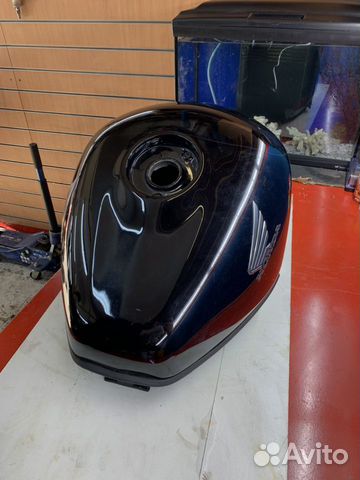 Топливный бак Honda CBR 1100XX инжекторный Топливный бак Honda CBR 1100XX инжекторный