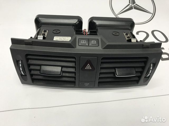 Воздуховод под кнопку Comand Мерседес w204