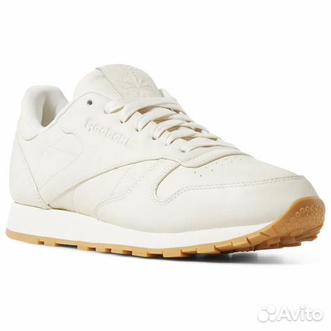 reebook classic beige