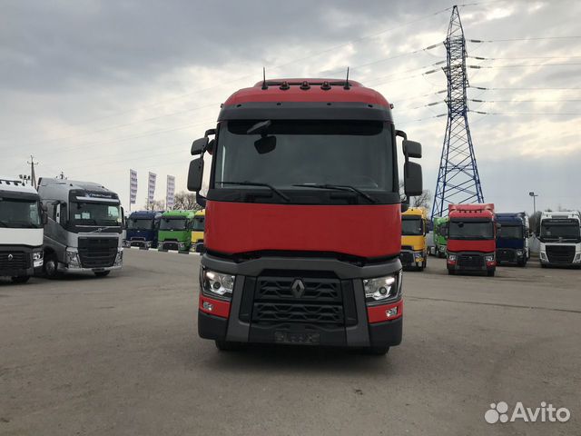 Седельный тягач Renault Евро 5 2018г 125 000 км Седельный тягач Renault Евро 5 2018г 125 000 км