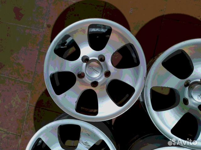 Диски бу кованые R15 LU на Skoda VW