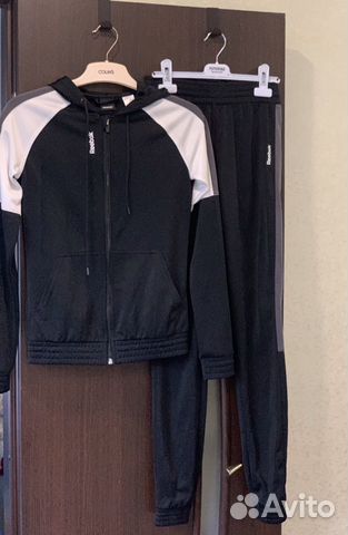 Костюм спортивный Reebok Костюм спортивный Reebok