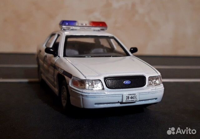 Ford crown victoria 1/42