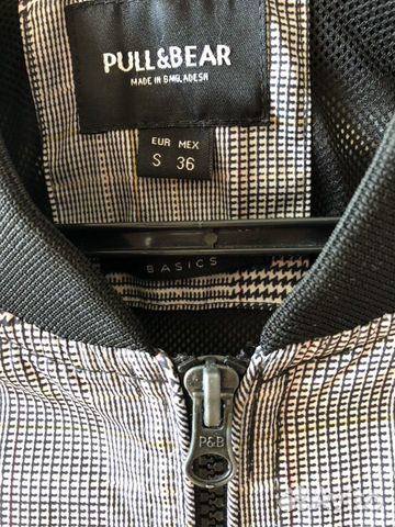 Ветровка pull&bear 46р-р Ветровка pull&bear 46р-р