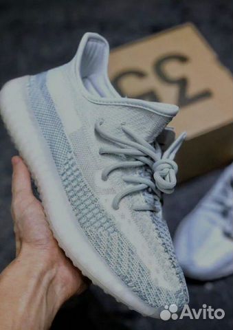 Yeezy Boost Cloud v.2 (оригинал) Yeezy Boost Cloud v.2 (оригинал)