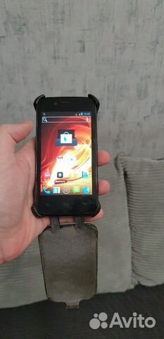 Телефон Fly IQ440