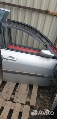 Передний правый дверь Рено Меган 2 серебристый