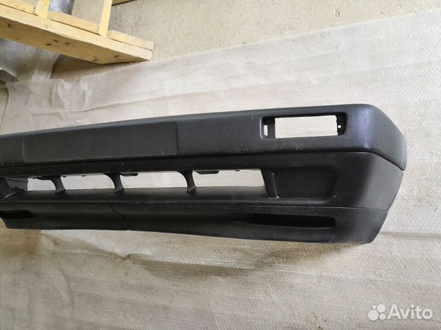 Бампер передний на VW Golf 90 Бампер передний на VW Golf 90