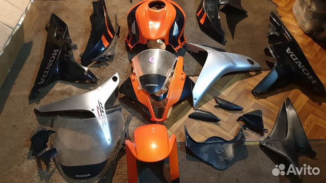 Оригинальный пластик на cbr600rr Оригинальный пластик на cbr600rr