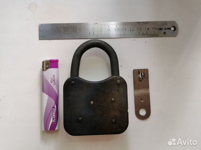 Старинный замок навесной