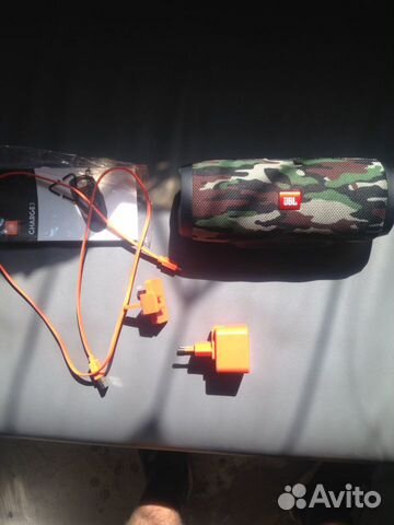 Колонка JBL charge 3