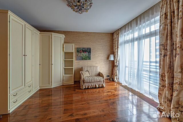 3-к квартира, 145 м², 1/3 эт. 3-к квартира, 145 м², 1/3 эт.
