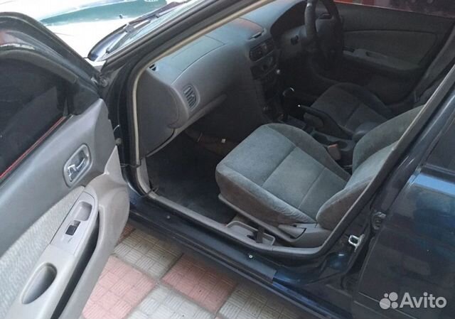 Nissan Sunny 1.3 AT, 1998, битый, 400 000 км