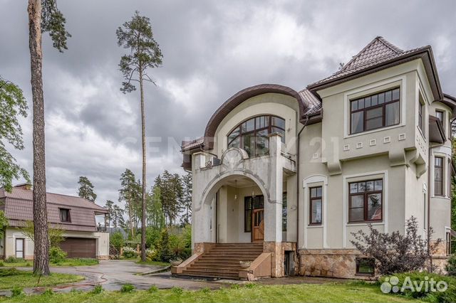 Дом 760 м² на участке 30 сот. Дом 760 м² на участке 30 сот.