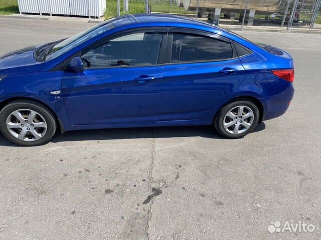 Hyundai Solaris 1.6 AT, 2011, 107 990 км Hyundai Solaris 1.6 AT, 2011, 107 990 км
