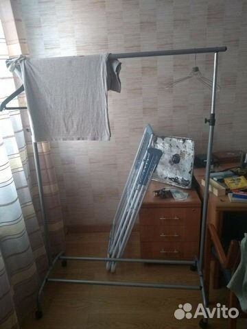 Вешалка напольная на колесиках Вешалка напольная на колесиках