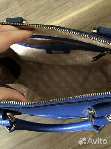 Сумка Guess в идеальном состоянии